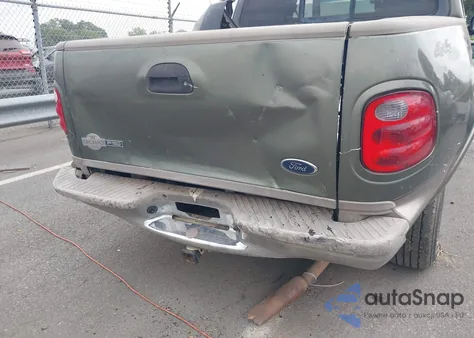 2002 Ford F-150 King Ranch/Lariat/Xlt from USA, damaged, VIN 1FTRW08L72KD43870